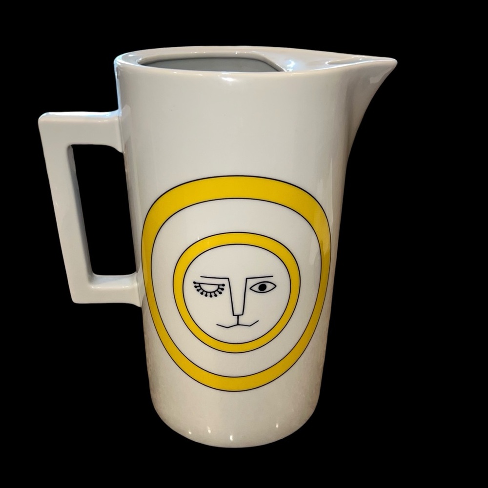 MCM Winking Eye Sun Lion Pitcher Sigma Taste Setter Collection Coffee Pot